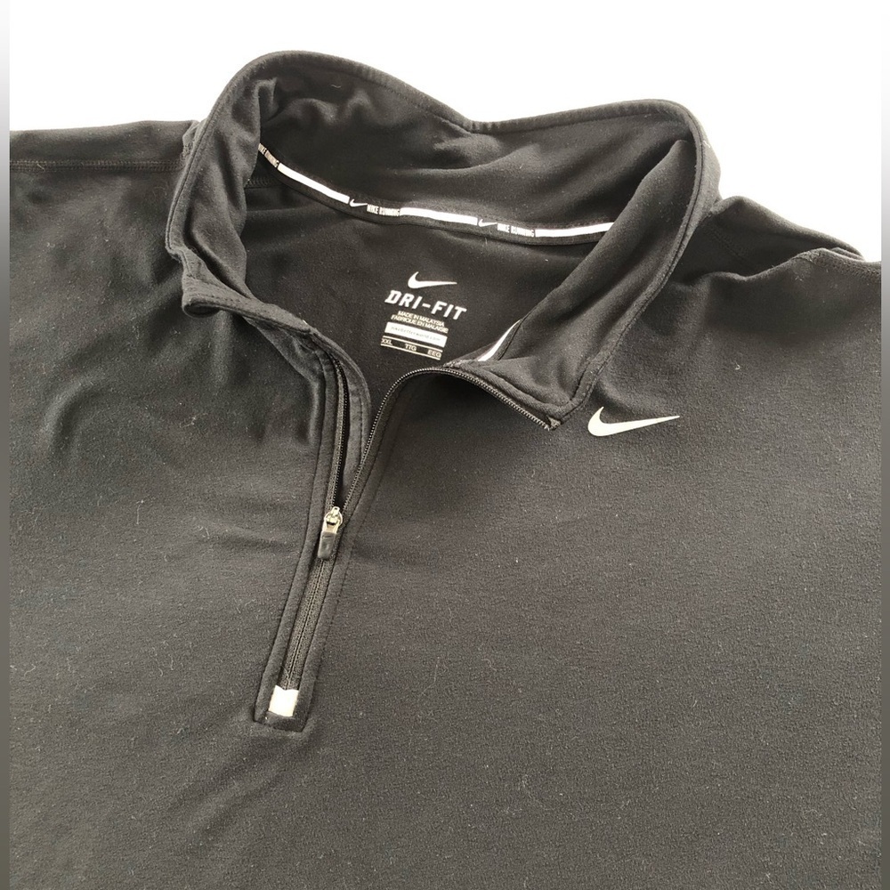 NIKE DRI-FIT BLACK JACKET WMN'S XXL. 1/4 ZIP. THUMB EXITS. - Picture 2 of 8
